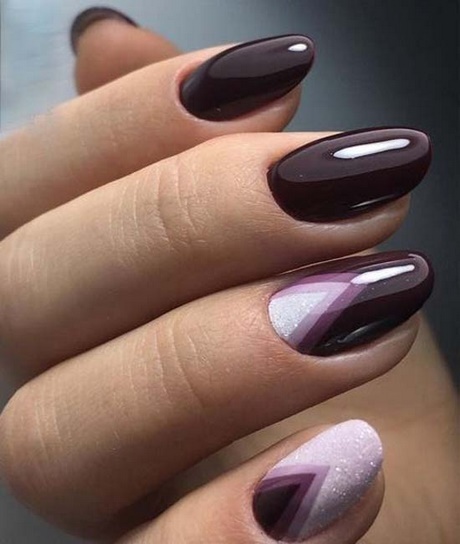 dark-purple-nails-47_10 Unghiile violet închis
