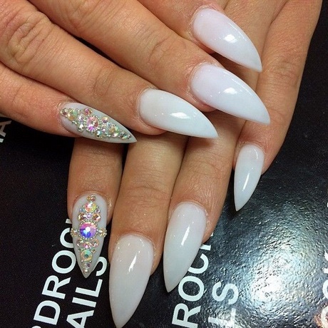 designs-for-stiletto-nails-23_16 Modele pentru unghii stiletto