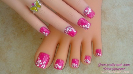 flower-nail-art-designs-for-beginners-38_10 Modele de unghii de flori pentru începători