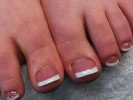 french-manicure-ideas-for-toes-40_15 Idei de manichiură franceză pentru degetele de la picioare
