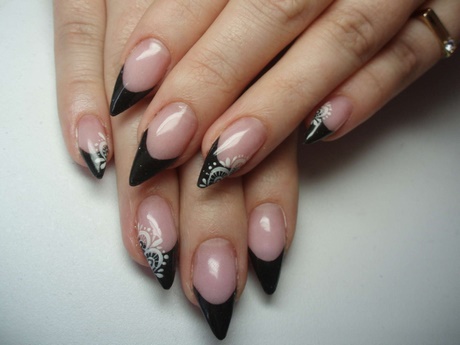 french-manicure-on-pointy-nails-08_9 Manichiura franceză pe unghiile ascuțite