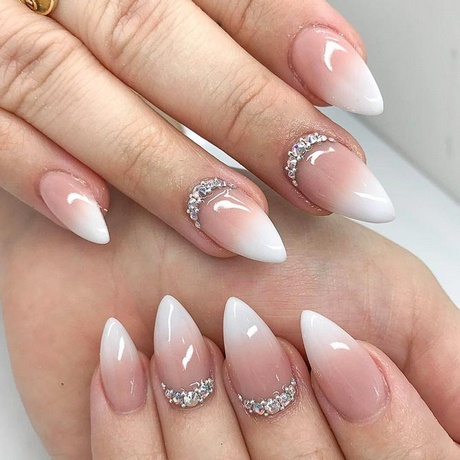 french-manicure-stiletto-nails-09_17 Manichiura frantuzeasca stiletto nails