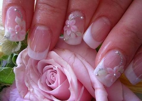 french-nails-with-flowers-08_12 Unghiile franceze cu flori