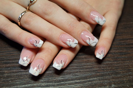 french-nails-with-flowers-08_16 Unghiile franceze cu flori