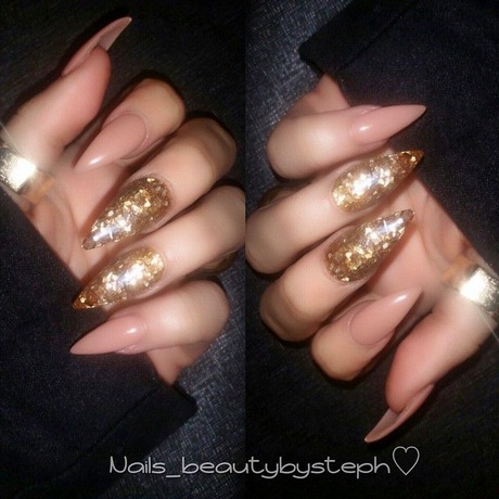 gold-pointy-nails-01_12 Aur cuie ascuțite