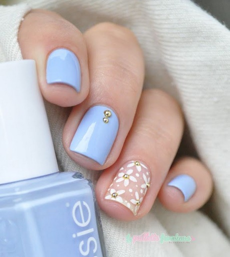 light-blue-nail-polish-designs-86_17 Modele de lacuri de unghii albastru deschis