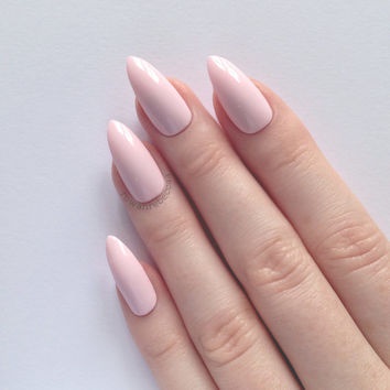 light-pink-stiletto-nails-57_7 Unghii stiletto roz deschis