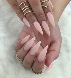 light-pink-stiletto-nails-57_9 Unghii stiletto roz deschis