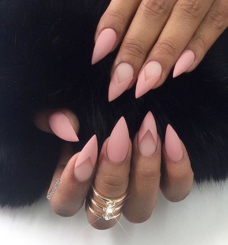 matte-pink-stiletto-nails-24_15 Unghii stiletto roz Mat