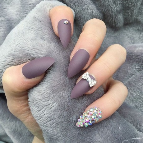 matte-pointed-nails-44_15 Unghii ascuțite mat