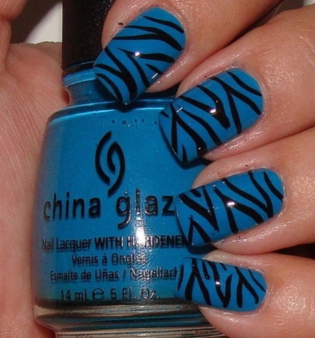 nail-art-black-and-blue-67_4 Nail art negru și albastru