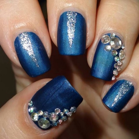 nail-art-blue-and-silver-50_8 Nail art albastru și argintiu