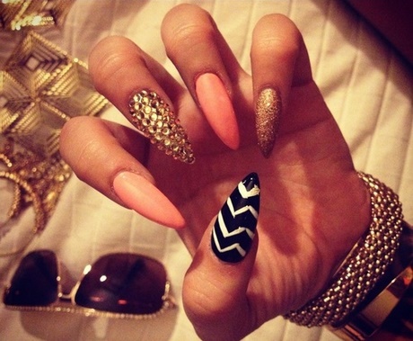 nail-art-designs-for-pointed-nails-75_9 Modele de unghii pentru unghii ascuțite