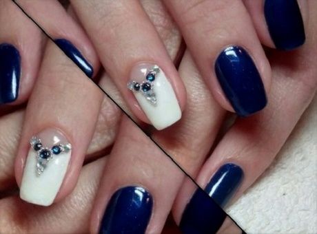 nail-art-in-blue-and-white-03_16 Nail art în albastru și alb
