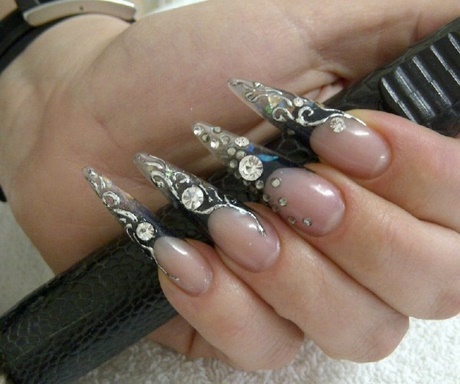nail-art-on-stiletto-nails-74_18 Nail art pe unghii stiletto