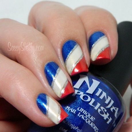 nail-designs-for-july-4th-64_10 Modele de unghii pentru 4 iulie