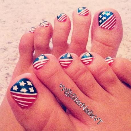 nail-designs-for-july-4th-64_12 Modele de unghii pentru 4 iulie