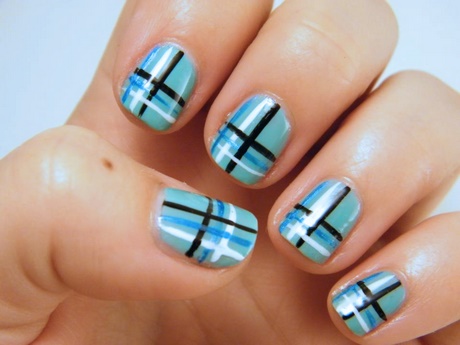 nail-designs-on-blue-polish-14_15 Modele de unghii pe lac albastru