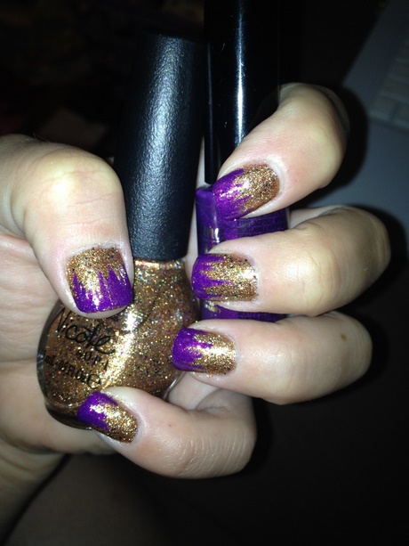 nail-designs-purple-and-gold-66_4 Modele de unghii violet și aur