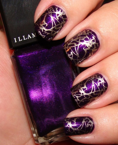 nail-designs-purple-and-gold-66_7 Modele de unghii violet și aur