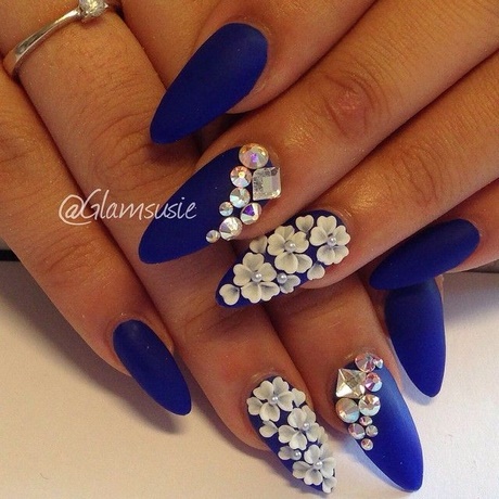 nails-with-3d-flowers-64_11 Cuie cu flori 3d