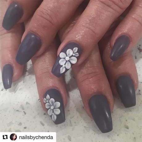 nails-with-3d-flowers-64_18 Cuie cu flori 3d