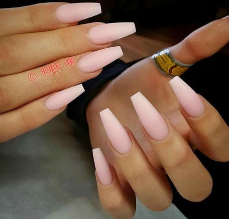 natural-color-stiletto-nails-46_12 Unghii stiletto de culoare naturală