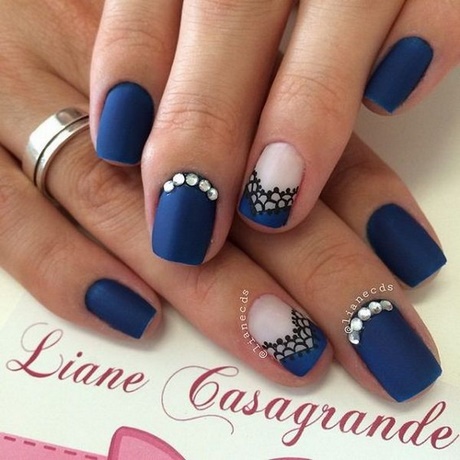 navy-blue-and-white-nail-designs-43_13 Modele de unghii albastru și alb bleumarin