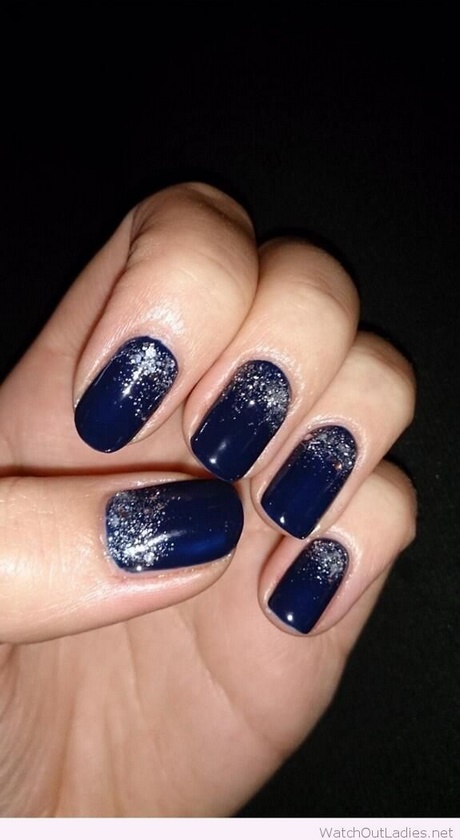 navy-silver-nails-18_10 Cuie de argint bleumarin