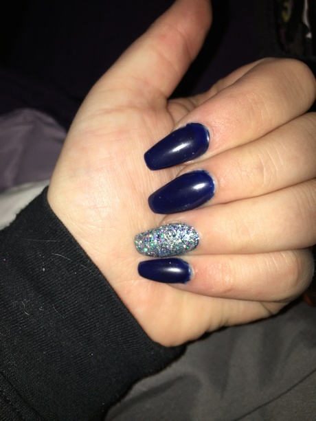 navy-silver-nails-18_16 Cuie de argint bleumarin