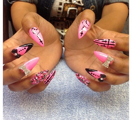 pink-and-black-stiletto-nails-24_5 Roz și negru stiletto Cuie