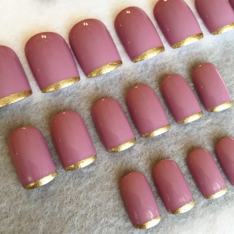 pink-and-gold-stiletto-nails-56_14 Roz și aur stiletto Cuie