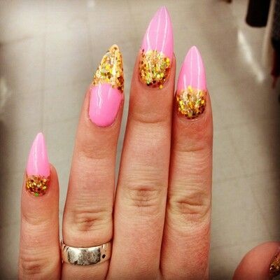 pink-and-gold-stiletto-nails-56_5 Roz și aur stiletto Cuie
