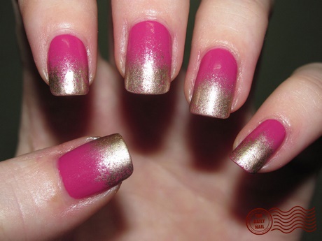 pink-and-golden-nail-art-63_7 Arta unghiilor roz și auriu