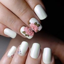plain-white-nails-49_10 Unghiile albe simple
