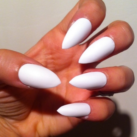 plain-white-nails-49_8 Unghiile albe simple