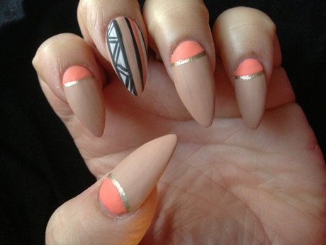 pointed-matte-nails-14_16 Unghiile Mate ascuțite