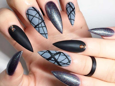 pointed-matte-nails-14_9 Unghiile Mate ascuțite