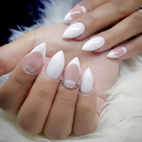 pointed-nails-french-manicure-21_7 Unghii ascuțite manichiură franceză