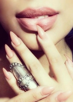 pointed-nails-trend-25 Tendința unghiilor ascuțite