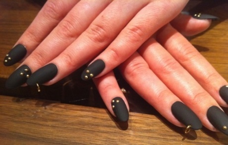 pointed-nails-trend-25_17 Tendința unghiilor ascuțite