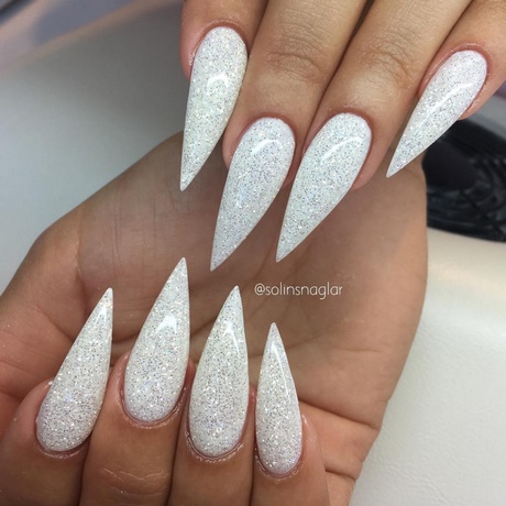 pointed-white-nails-72_3 Unghiile albe ascuțite