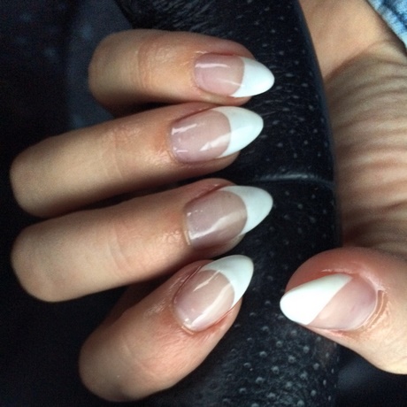 pointy-french-manicure-47_4 Manichiura franceză ascuțită