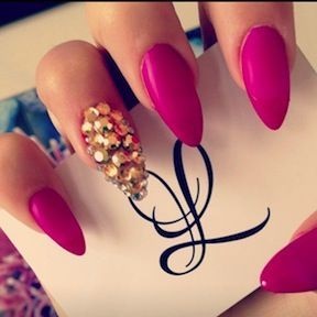 pointy-pink-nails-56_15 Ascuțite unghii roz