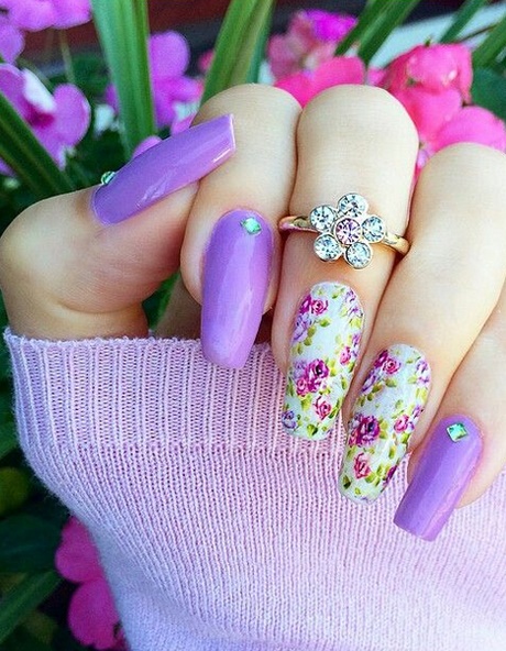 pretty-purple-nail-designs-98_18 Modele de unghii destul de violet
