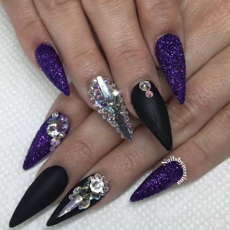 purple-and-black-nails-56_15 Unghii violet și negru