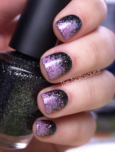purple-and-black-nails-56_16 Unghii violet și negru
