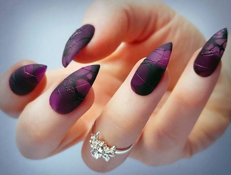purple-and-black-nails-56_6 Unghii violet și negru