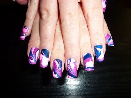 purple-and-blue-nail-art-01_3 Violet și albastru nail art