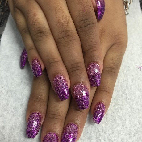 purple-glitter-nail-designs-57_19 Modele de unghii cu sclipici violet